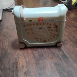 JetKids by Stokke Bed Box Ride-On Suitcase - Kids In-Flight Bed