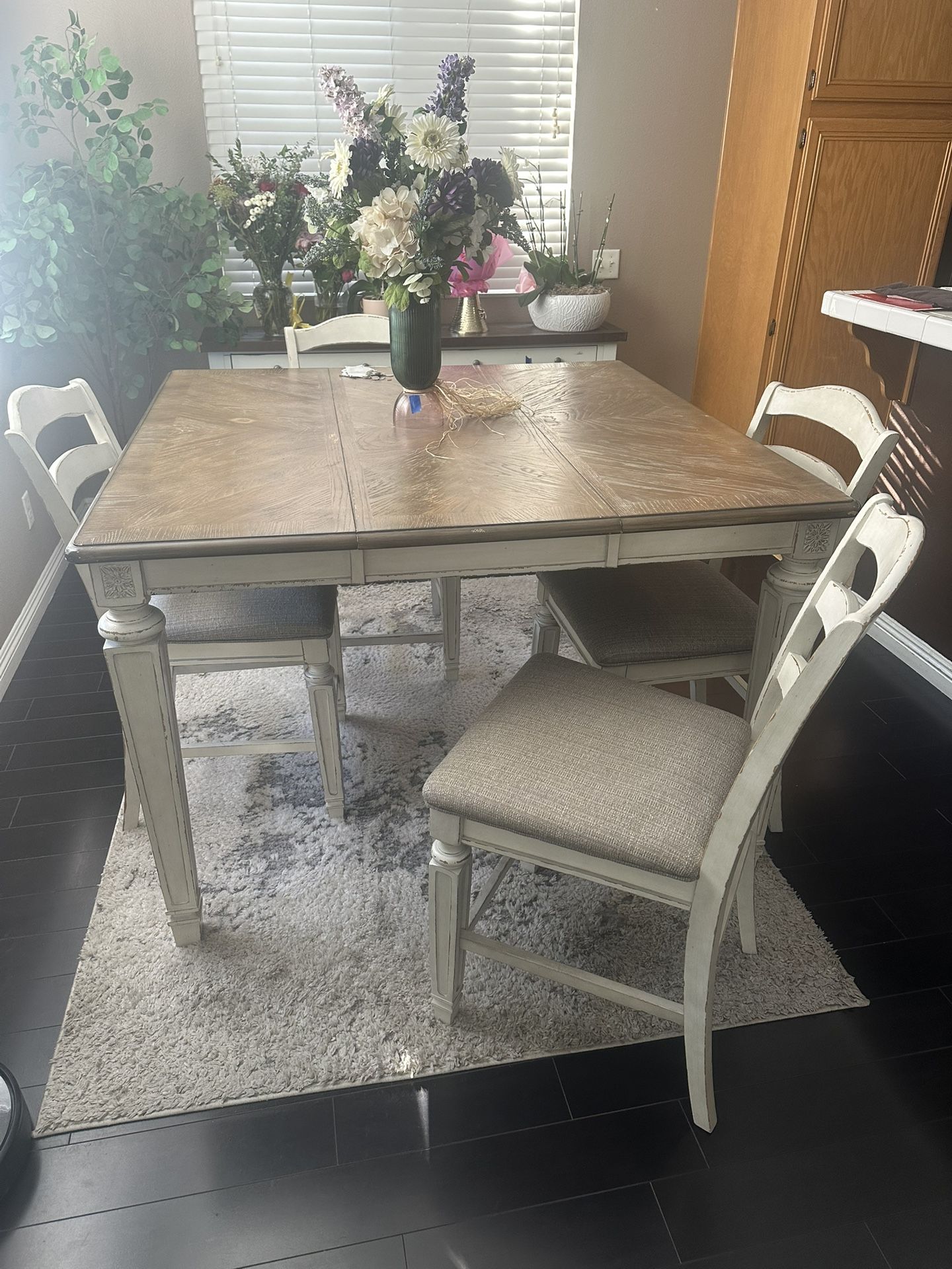 Dining Table With 4 Chairs