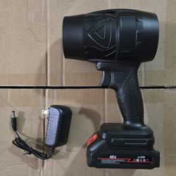 Handheld Blower Portable Dust Cleaner with 1 Battery 48v, brand new