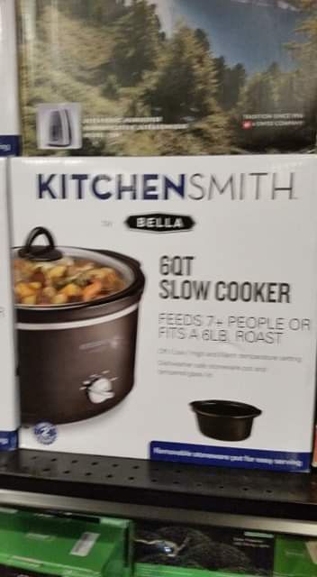 Crock pot slow cooker