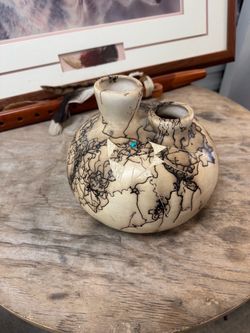 T S Dine Navajo horse hair pottery