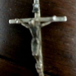 crucifix silver 