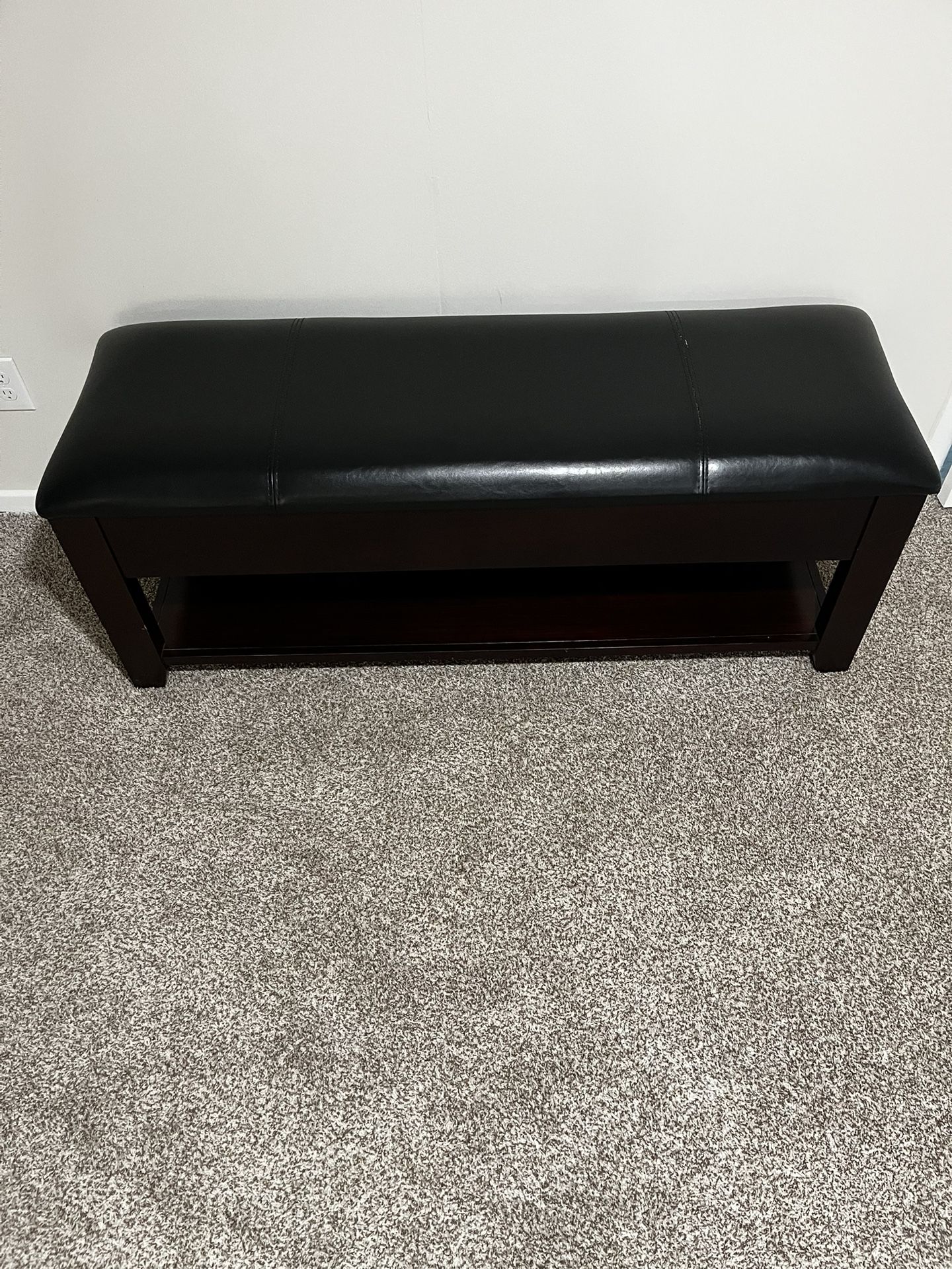 Raymour And Flanigan End Of Bed Bench