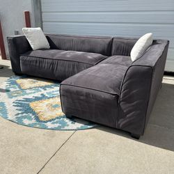 Sectional Couch(Free Delivery) 