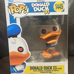 Disney Donald Duck with heart eyes 90th Anniversary Funko Pop