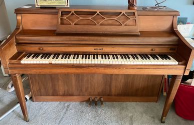Piano Kimball brand - free