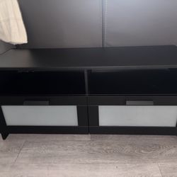 Dresser/ Tv stand / Mueble