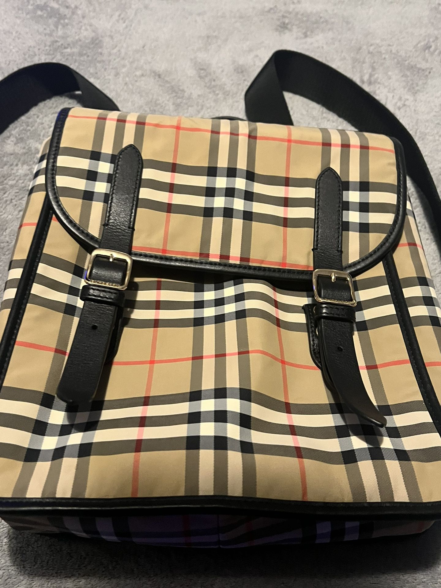 Burberry – Valeria backpack with logo Print