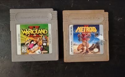 Nintendo Gameboy games Mario land 2 and Metroid 2