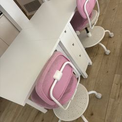 Foldable Space Saver Table/desk W/ chairs 