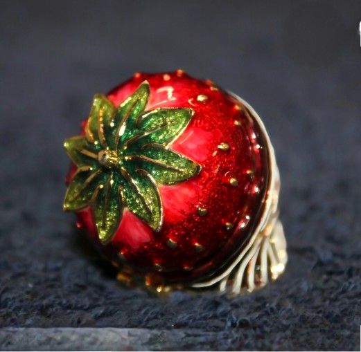 Chocolate Covered🍓 $trawberryCollectible Trinket Box