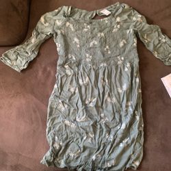 Girls dress