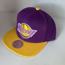 Los Angeles Lakers Snapback Hat$35