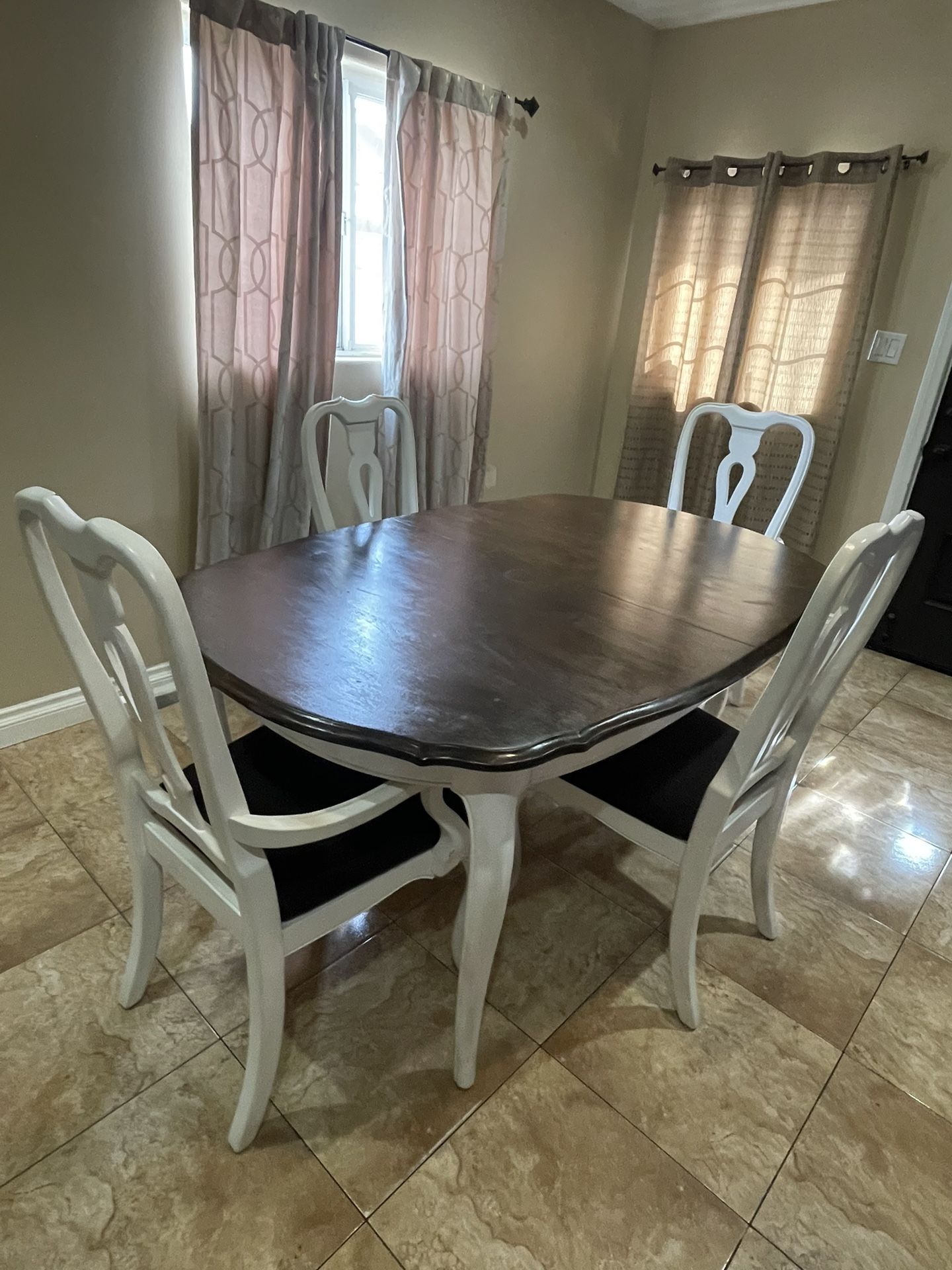 Farmhouse Style Dining Table 