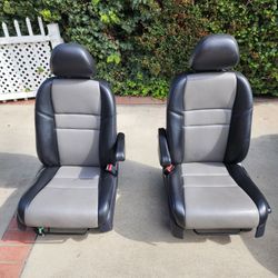 Honda Cr-v  2007-2016 Seats Great Condition - Parts $400 OBO ALL WILL NOT SELL SEPARATELY 