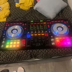 Pioneer DDJ-XZ Controller 