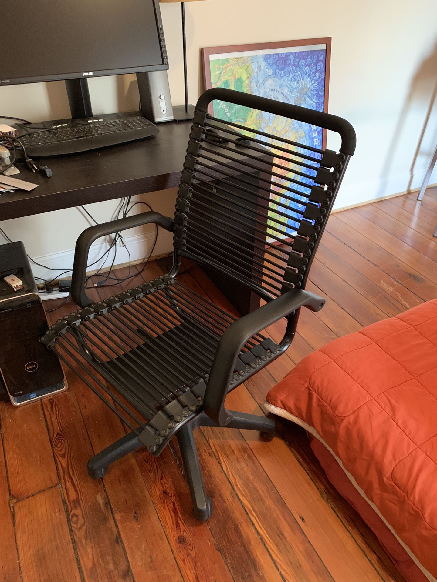 Modern office/computer chair