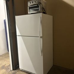 Refrigerator And Toaster Oven 