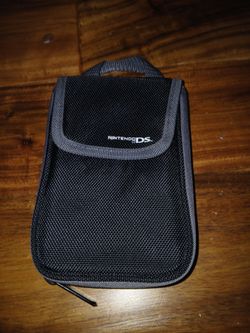 Nintendo DS carrying case