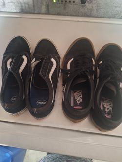 2 pair of men's vans size 9. One needs laces good condition 5 dollars