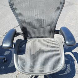 Herman Miller Aeron Office Desk Chair 