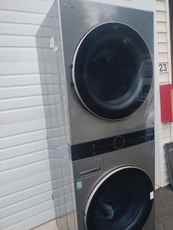 Lg large capacity stackable washer and electric dryer set good working