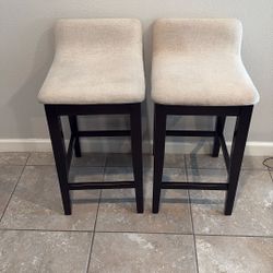 2 Counter Height Barstools – Black Base & Cream Cushions