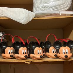 8 Mickey Mouse Figural Head Plastic Basket 
