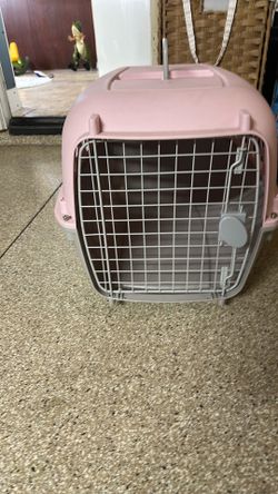 Pink and gray Pet carrier kennel crate