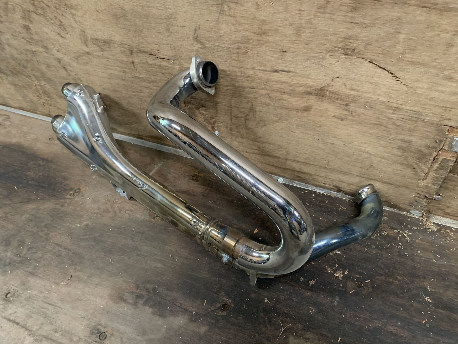 Harley V-Rod exhaust