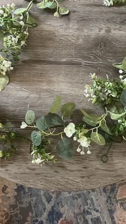 2 pcs : 70in/5.9ft Artificial Eucalyptus Wreath With Baby's Breath, Fake Baby's Breath Green Wreath Floral Garland, Suitable For Easter, Mother's Day 