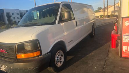 2004 GMC Savana