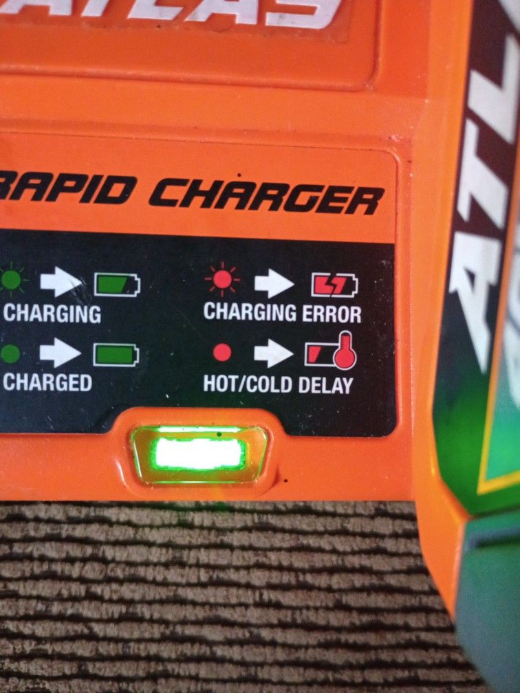 Atlas Rapid Charger And Battery