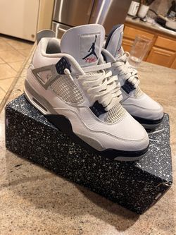Jordan 4