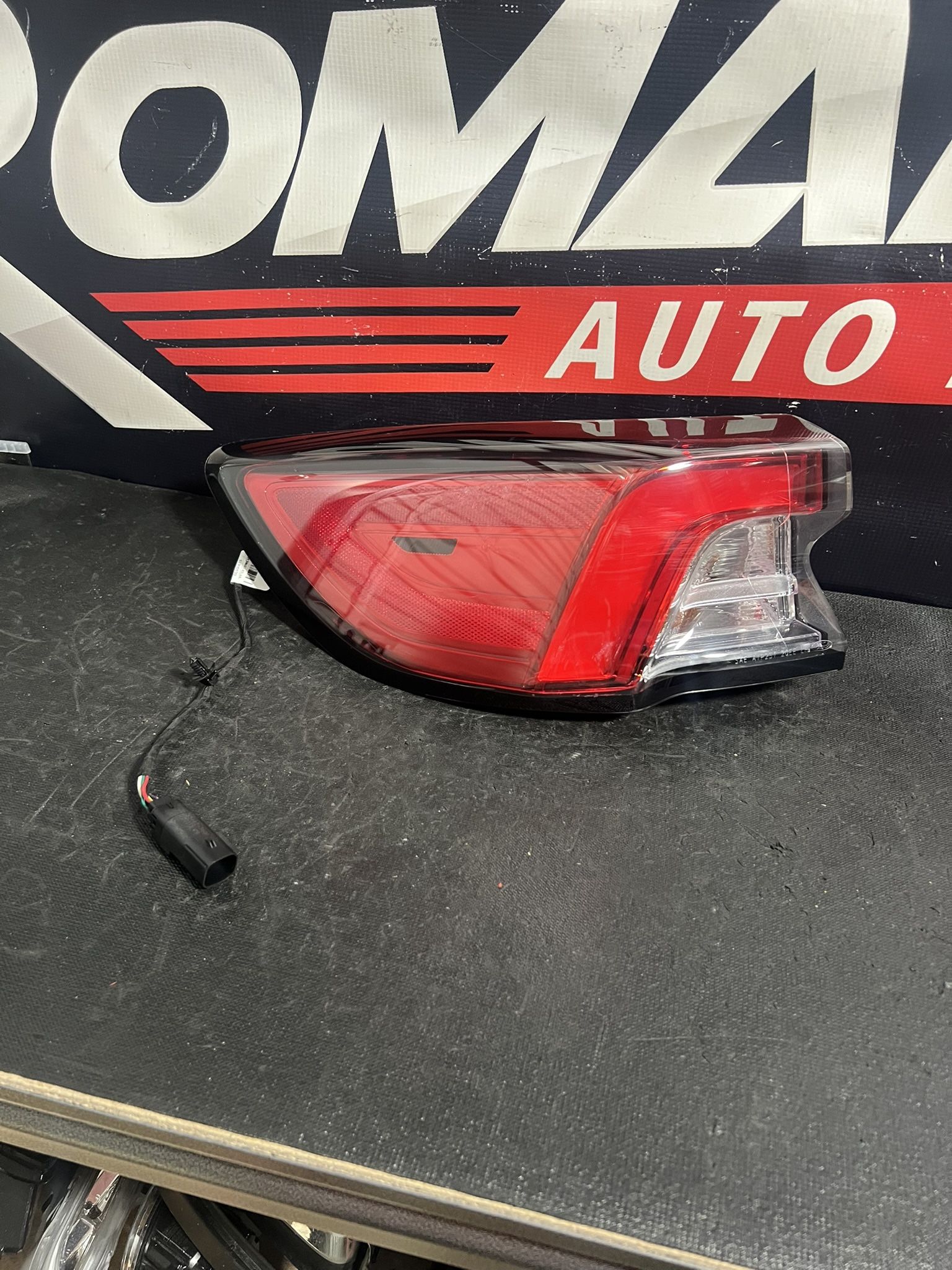 2020-2023 Ford Escape Taillight