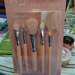 Make Up Brushes 10.00