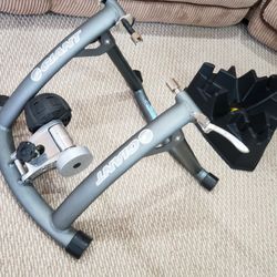 Giant universal indoor bike  fitness trainer 