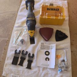 DEWALT OSCILLATING  TOOL
