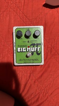 BIG MUFF Bass electro-harmonix