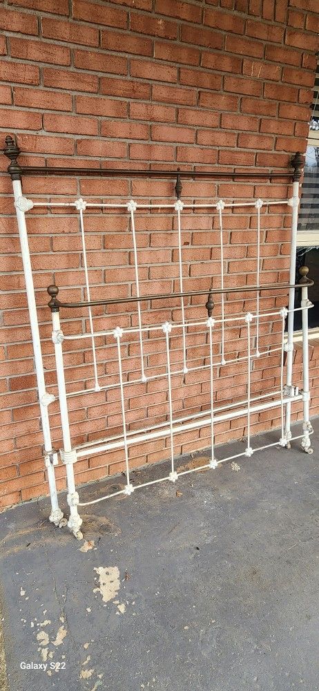 Full-size Metal Headboard  & Footboard
