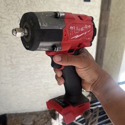 Milwaukee M18 Fuel 3/8 Impact Wrench