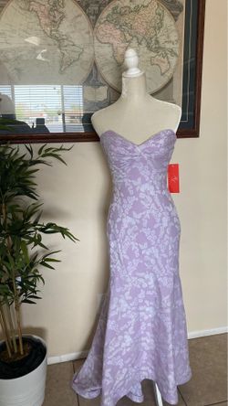 Monique Lhuillier Prom dress 👗