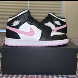 Jordan 1 Mid "White Light Arctic Pink" (GS) Sizes 4.5 authentic 