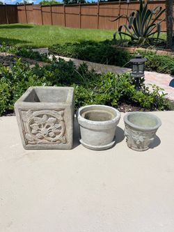 Set of 3 Concrete Garden Planters small