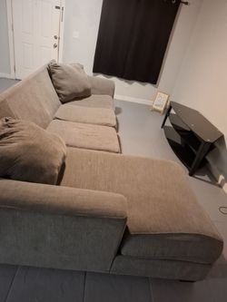 Gray Fabric Sectional Sofa with Chaise