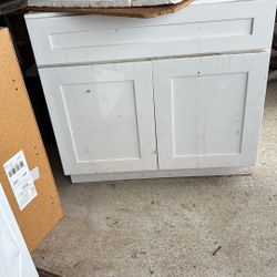 Kitchen Cabinets 
