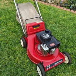 Toro Suzuki 5hp Commercial Lawn mower