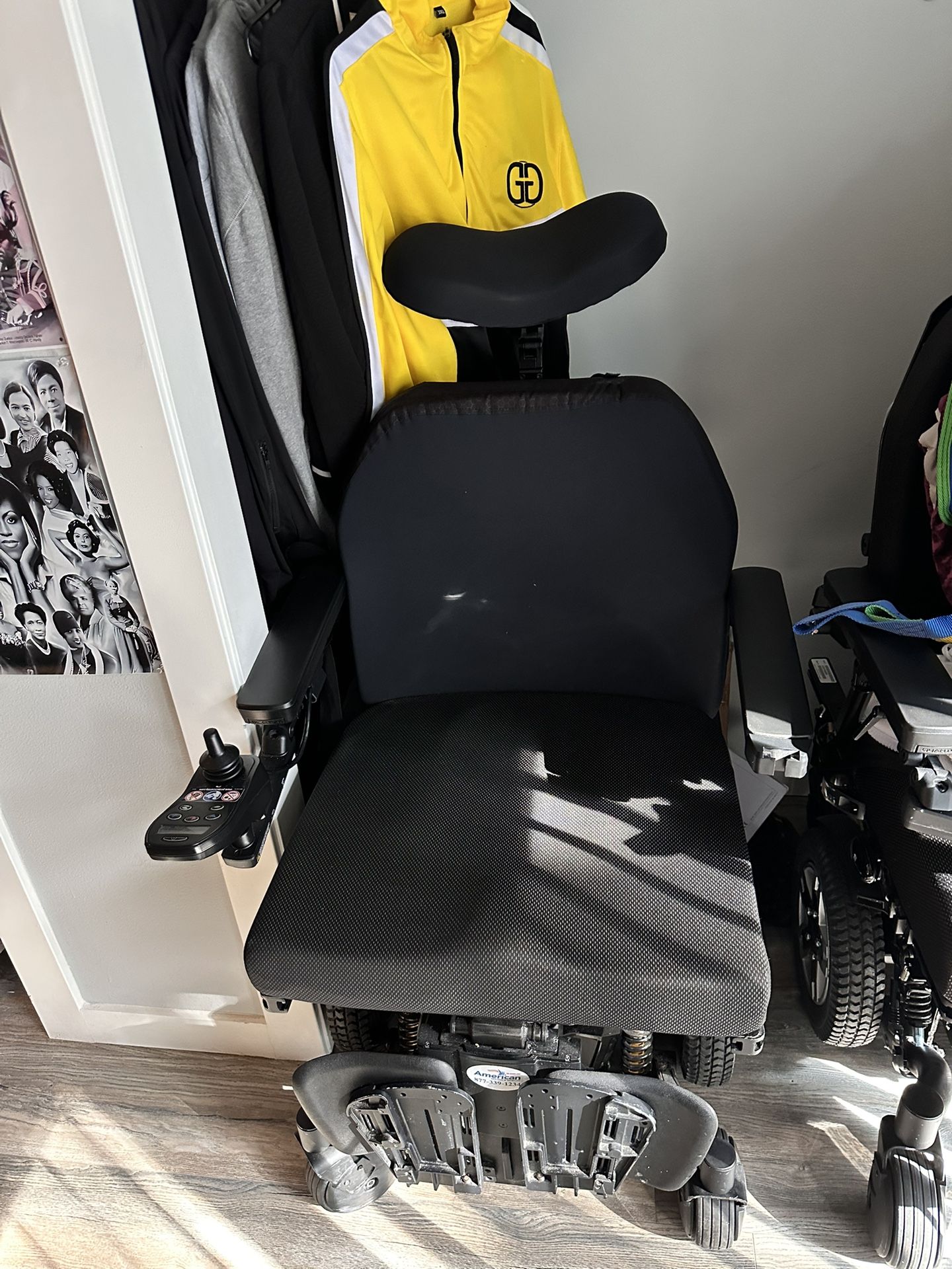 Power Chair/ Scooter
