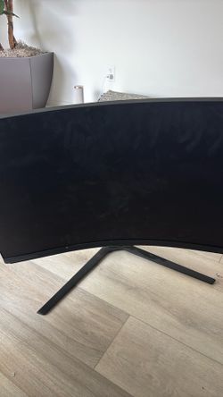 Samsung Odyssey Curved Gaming Monitor | 32” | 144Hz
