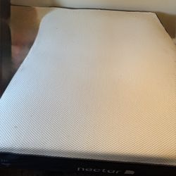 Nectar Adjustable Queen Bed With Mattress 